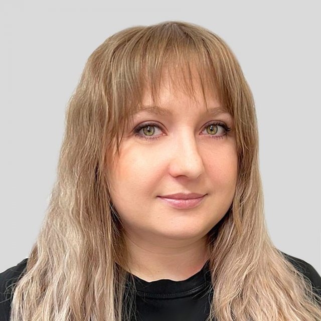 Максимова Людмила Максимовна